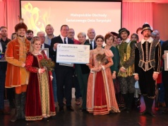 Mucharz z tytułem „Miejsca z klimatem”! Gmina nad Jeziorem Mucharskim triumfuje w konkursie „Turystyczne Skarby Małopolski”