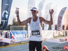 Najlepsi zawodnicy już na mecie jubileuszowej edycji Półmaratonu Świdnickiego