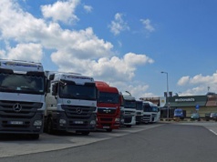 Dziewięć na dziesięć firm transportowych w Polsce otrzymuje przelewy po terminie