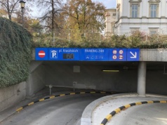 Dwa parkingi podziemne w Warszawie czekają na operatora