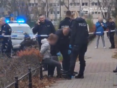 Atak nożem na Bielanach. Ranny 28-latek w szpitalu. Zatrzymano jedną osobę