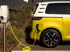 Budżet dopłat do elektryków topnieje. Wsparcie skończy się szybciej, niż zakładano