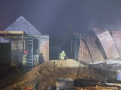 Nocny pożar budynków w miejscowości Glicko