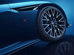Brytyjski dżentelmen. Aston Martin DB12 z wiele znaczącą literką S