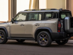 Chińska terenówka tańsza niż połowa Toyoty Land Cruiser już w Polsce. Zapomnij jednak o gwarancji rodem z Emiratów