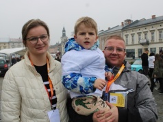 Ruszyli na pomoc Kubusiowi. Wyjątkowa akcja charytatywna na sądeckim rynku