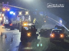 Dachowanie na trasie S8. Jedna osoba w szpitalu. Przejazd zablokowany