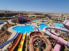 Nowości z biur podróży: ceny wakacji w Egipcie szybują, nowy rekord Grecji