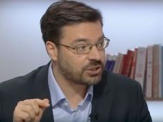 PiS w tym momencie kryje złodziejstwo na cele polityczne