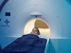 "Jesteśmy pod ścianą". Rodzice zbierają na sprzęt do operowania dzieci