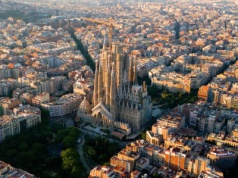 Po 143 latach w końcu sięgnął nieba. To oficjalnie najwyższy kościół świata