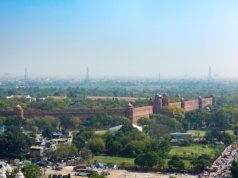 Osiem osób zginęło w eksplozji samochodu w pobliżu Czerwonego Fortu w Delhi