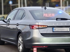 Zwróć uwagę na te szczegóły. Tak rozpoznasz nieoznakowany radiowóz