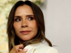 Victoria Beckham zachwyca. Ten jeden detal genialnie maskuje brzuszek