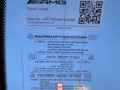 Producenci twierdzą, że nie trzeba docierać silnika. Ja znalazłem naklejkę, która temu przeczy. To bardzo ważne