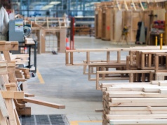 800 osób straci pracę w polskiej fabryce mebli. Zwolnienia ruszą w listopadzie