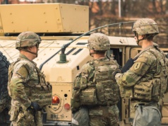 Były szef MON-u: Polska nie obroni się sama. Siłę militarną musimy budować wraz z NATO i USA