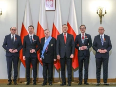 Poczobut, Uznański-Wiśniewski, Łysiak, Babiarz. Prezydent wręczył odznaczenia