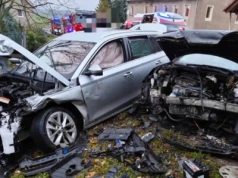 Pięć osób rannych w czołowym zderzeniu pod Złotoryją