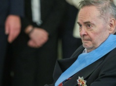 Prezydent Karol Nawrocki wręczył Order Orła Białego Waldemarowi Łysiakowi