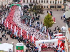 Rzeszów pobiegł dla Niepodległej Polski. 3200 biegaczy stworzyło żywą flagę