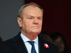 Premier: Polska nie będzie przyjmować migrantów w ramach paktu migracyjnego