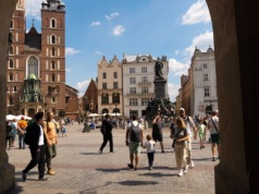 Wakacje w Polsce mogą być droższe. Już tłumaczę, jak na tym skorzystamy