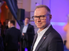 Andrzej Duda odpowiada prof. Zollowi. Poszło o decyzję Nawrockiego