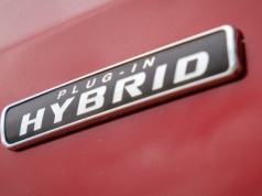 Trwałość baterii w hybrydach plug-in sprawdzona. Jest gorzej niż w elektrykach