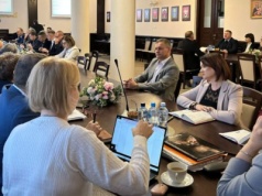 Nadzwyczajna sesja Rady Powiatu Piotrkowskiego. Dyskutowano o zadłużeniu Piotrkowskiego Centrum Medycznego