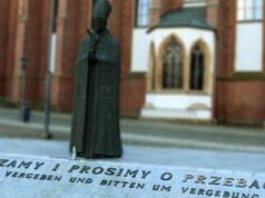 „Przebaczamy i prosimy o przebaczenie”. Biskupi z Polski i Niemiec spotkają się we Wrocławiu