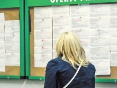 Coraz więcej bezrobotnych Polaków. 