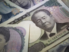 Jen na rekordowo niskim poziomie wobec euro. Rośnie presja na Bank Japonii