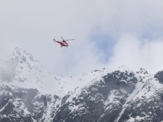 Morskie Oko nie bierze jeńców. Turystów znowu pokonał zmrok. Zadzwonili po TOPR