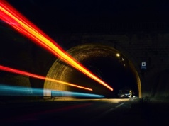 W styczniu 2026 maszyna drążąca znów zacznie pracować. Największy tunel w Polsce doczeka się finału