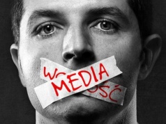 Tusk i Żurek chcą zamykać prawicowe media