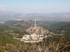Hiszpania: skrajnie lewicowy rząd chce usunąć figury świętych zlokalizowane w Dolinie Poległych