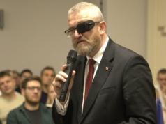 Grzegorz Braun bez immunitetu. Jest decyzja Parlamentu Europejskiego