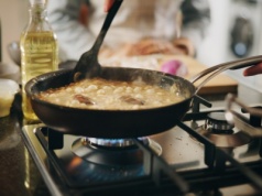 Guma i metal w produktach marki Knorr? GIS ostrzega