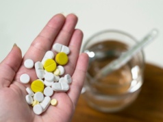 GIS wydał ostrzeżenie. 7 substancji trafiło na czarną listę. Znajdziesz je w suplementach