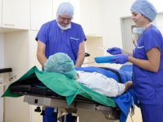 Skandal w szpitalu. Tonie w długach, a czterech lekarzy zarabia 10 mln zł rocznie