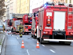Pożar przy ul. Kazimierza Wielkiego. Strażacy na miejscu, utrudnienia w ruchu