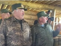 Łukaszenka skończy jak Kaddafi. Amerykanie komplikują mu życie!