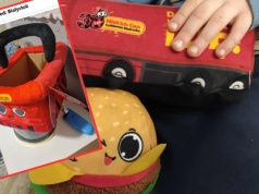 Walka o Biedroniaki trwa, w wielu sklepach nie ma zabawek. 