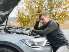 Do bramy i się nie znamy. Auta używane w Polsce psują się od razu