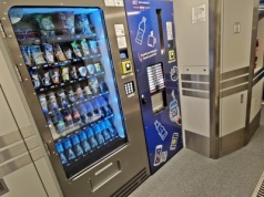 PKP Intercity i WARS: automaty w pociągach cieszą się dużą popularnością