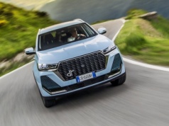 Włosko-chińska ofensywa. DR Automobiles wchodzi do Polski. Ceny? Od 85 tys. zł