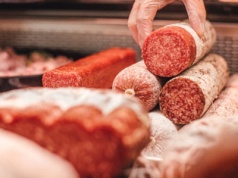 GIS ostrzega, bakteria w boczku. Jeśli masz w domu, natychmiast wyrzuć