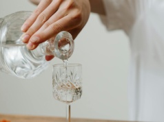 Pijany Ukrainiec spowodował kolizję, decyzją sądu stracił Mercedesa. 