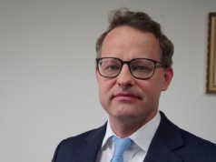 Neo-PK zablokowała paszporty posła Romanowskiego!